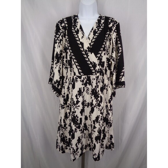 CAbi X Factory Mini Dress Size Small Black White Faux Wrap New - Picture 2 of 16